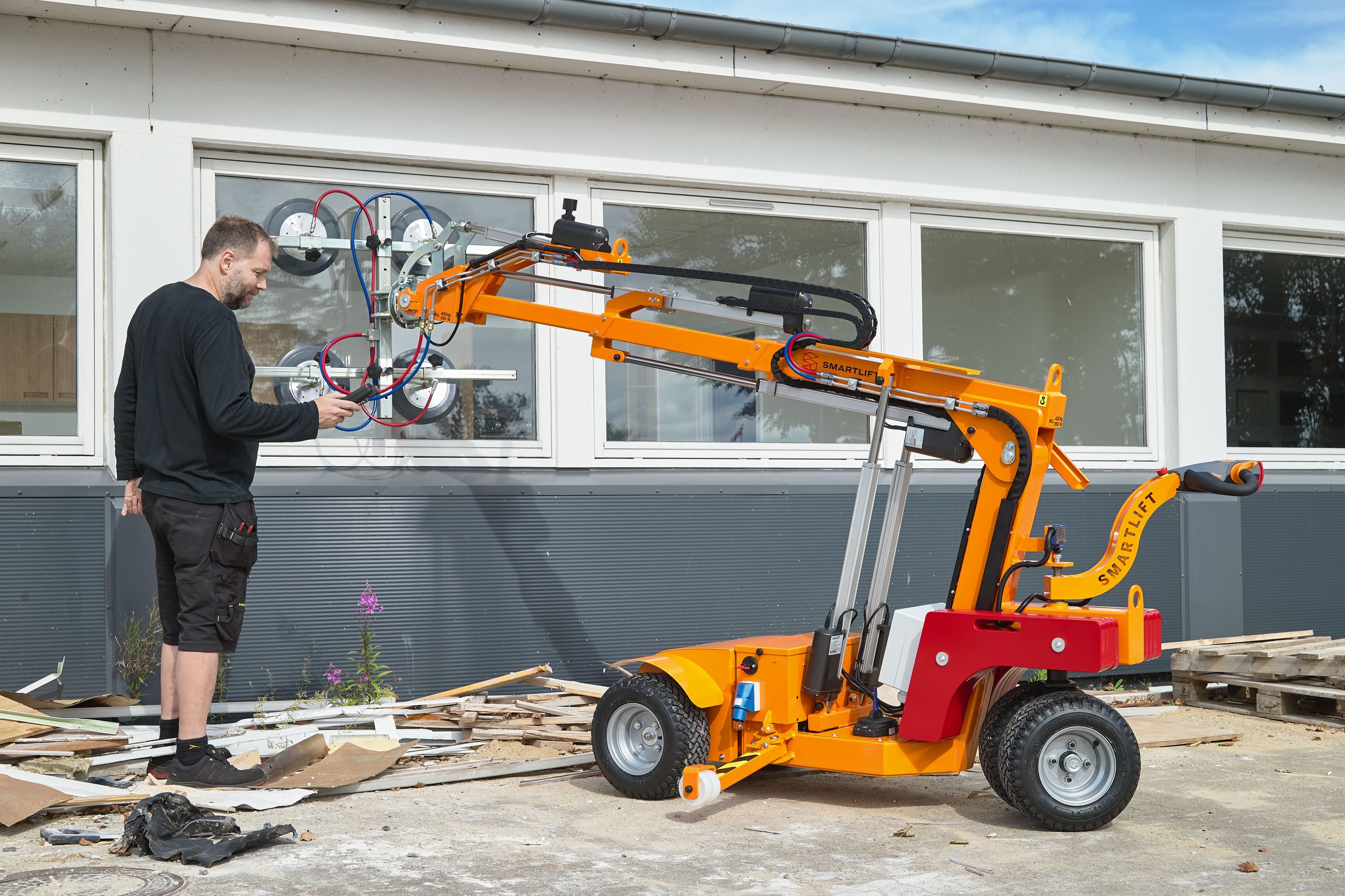 What’s New on the Next Generation SL 409 Outdoor Glazing Robots from