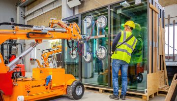 The all new Smartlift SL 1008 glazing robot.