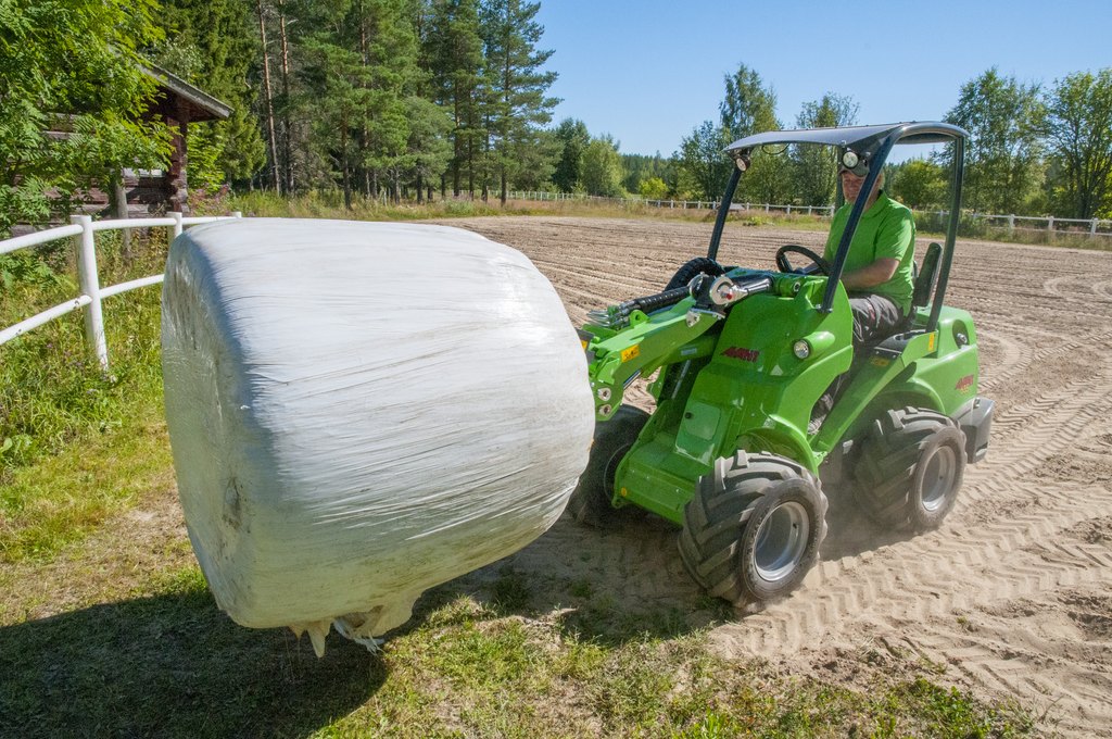 Perry Loader The Multi-Functional Compact Loader That's Perfect For Farming ...