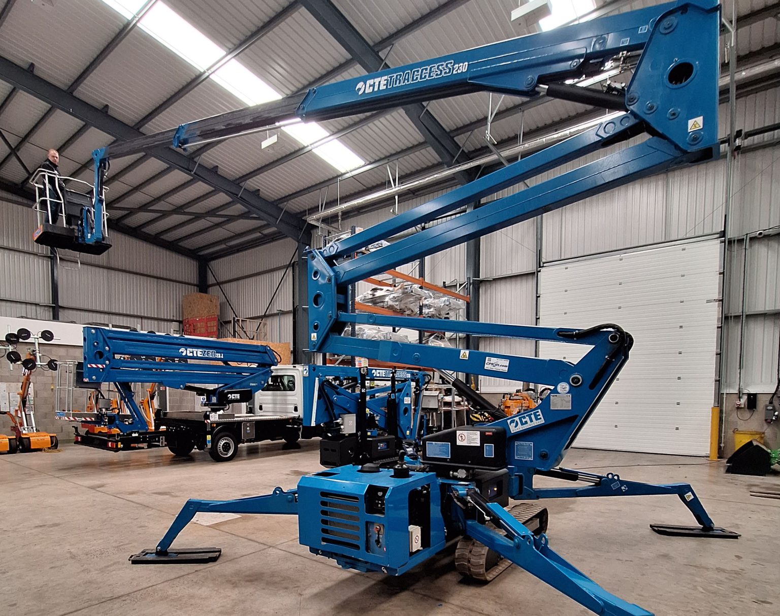 Cherry Pickers vs Scissor Lifts Which Option is Right for You